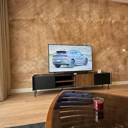 Διαμέρισμα Hercules Waterfront